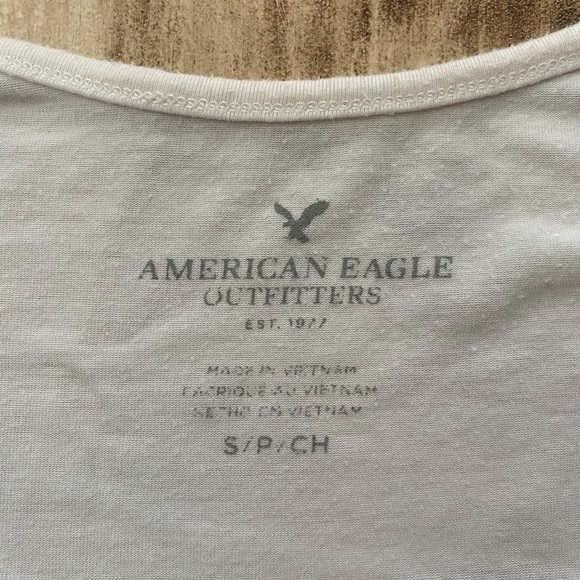 American Eagle Flowy White Tanktop - Picture 5 of 5